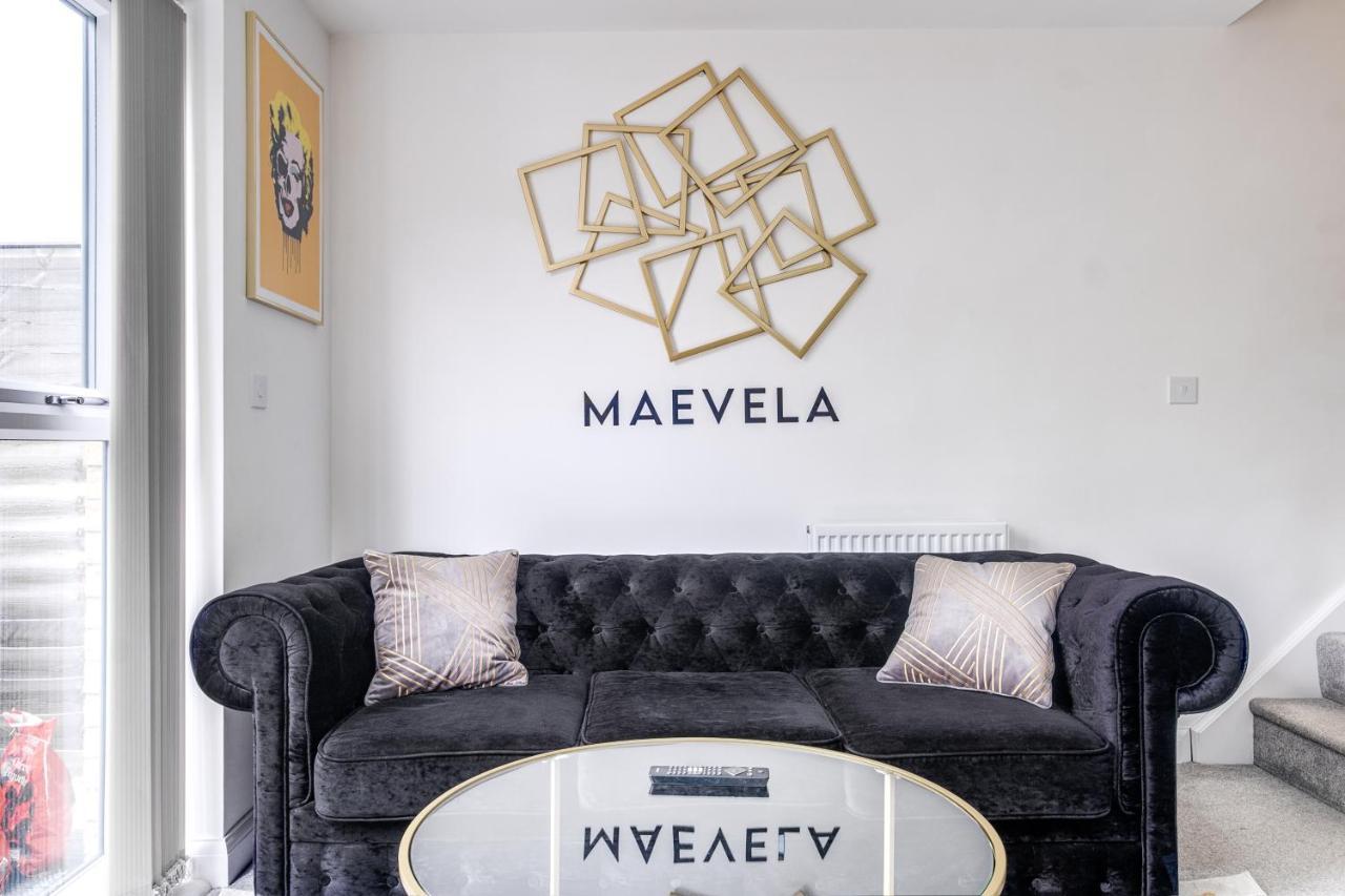 Luxury 2 Bed House City Centre ✘ Bbq & Garden ☆ Family Friendly→ Swingball & Outdoor Furniture - Free Parking → With 50 Inch Smart Tv, Free Netflix & Wifi ✘ Comfy Seating Area - By Maevela Бірмінгем Екстер'єр фото